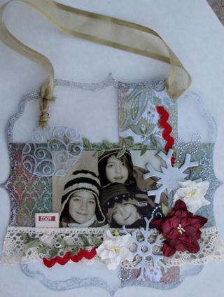 Christmas wall hanging layout