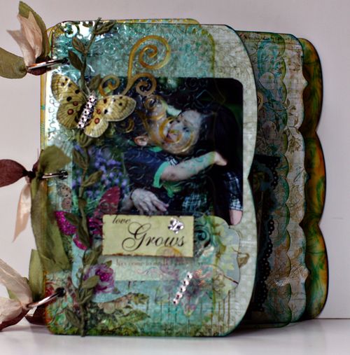 Lo Grows album Lo Grows album