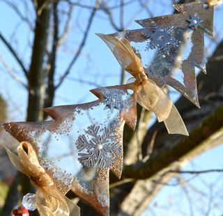 Altered_Acrylic_Sun_Catcher_Christmas_Ornament_Pinky_Hobbs_Clear_Scraps4