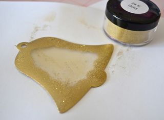 Clear_Scraps_Ornament_Memories_Bell_Christmas_Pinky_Hobbs_Clearsnap3