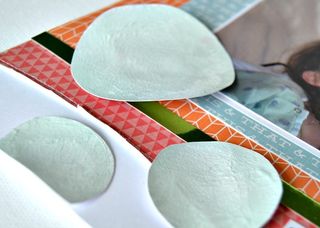 Kiss the balloon bubble detail