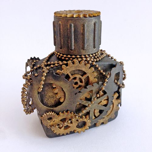 KatieZoeyHo_ClearScraps_AlteredPerfumeBottle_3