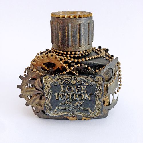 KatieZoeyHo_ClearScraps_AlteredPerfumeBottle_1