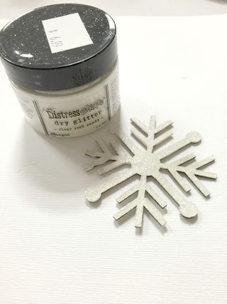 Clear_Scraps_Snowflake_Chipboard_layout11