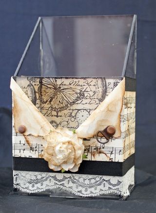 Tag Along! Acrylic Tag box