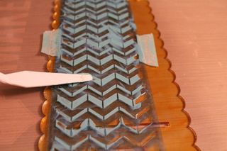 Clear_Scraps_Scallop_Phone_Stand5