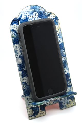 LRC_ClearScraps_PhoneHolder3