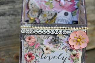 Box_clear scraps_ close up