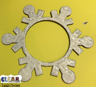 SnwFlkShkr_DecTagh1_LeahCrowe