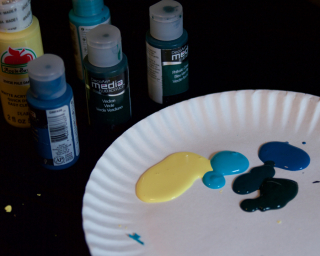 Clear Scraps Tabet Stand by Pinky Hobbs - 1