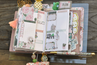 Planner stand_clear scraps_nancy keslin_planner society