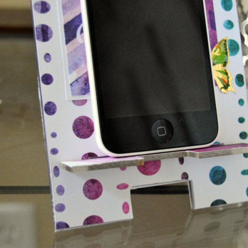 ChristineMeyer-PhoneStand3