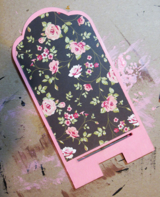 Floral-phone-stand-clearscraps-3-steph-ackerman