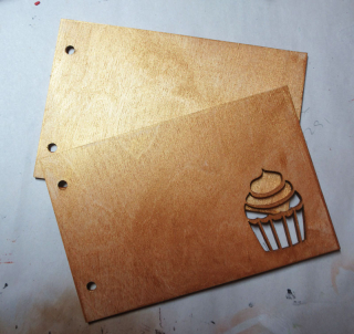 Cupcake-card-clearscraps-steph-ackerman