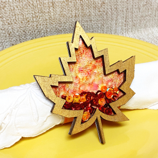 Clear_scraps_shaker_maple_leaf