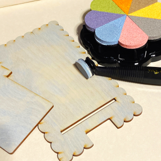 Clear_scraps_wood_phone_stand_fall_bling_stencil_base