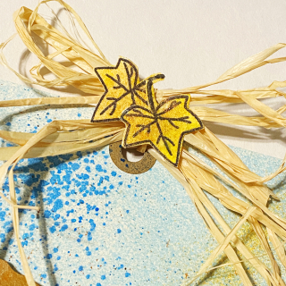 Clear_scraps_oak_tree_chipboard_embellishment_tag_bow