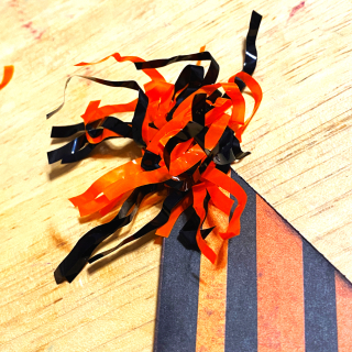 Clear_scraps_scalloped_chipboard_banner_halloween_vintage_decor_7