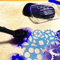 Purple_clear_scraps_halloween_card_steampunk_stencil_gears