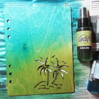 Travel-album-clearscraps-lindys-1-steph-ackerman