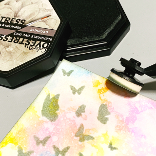 IMG_clear_scraps_stencil_butterfly_card_emboss_technique_tamisanders_edge3573