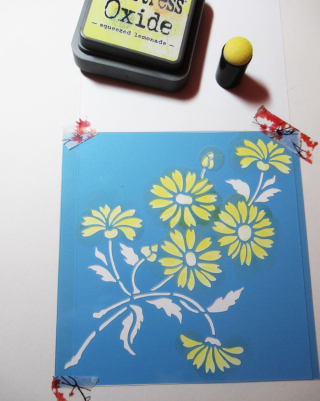 Daisy-cards-clearscraps-1-steph-ackerman