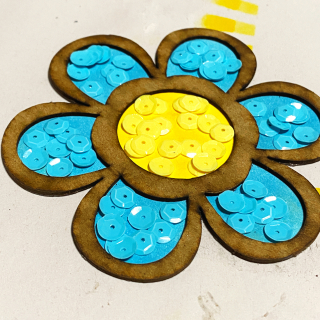 Clear_scraps_flower_shaker_card_stencil_thanks_fill