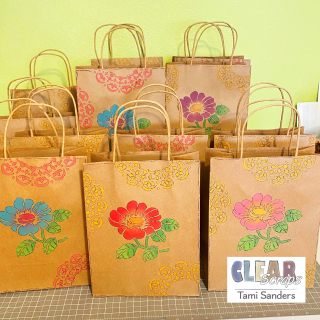 Clear_scraps_zinnia_doily_mat_stencil_gift_bag_ckc_ck_san_marcos_tami_sanders - 1