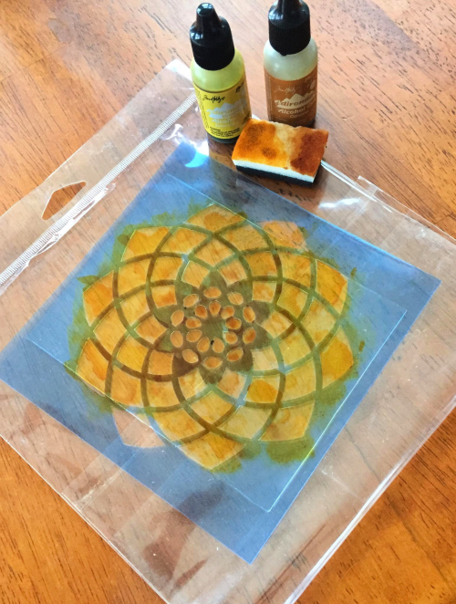 Clear_Scraps_Happy BeeDay_close up 1(1)