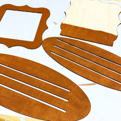 Clear_scraps_blessings_old_truck_3D_frameable_frame_altered_wood_fall_thanksgiving_decor_decorations_tami_sanders_1