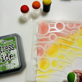 Clear_Scraps_Gecko_Chipboard_Card1