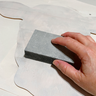 Clear_scraps_shiplap_wood_cow_head_texas_home_decor_welcome_sign_wreath_tami_sanders_sand