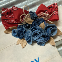 Clear_scrapstencil6s_shiplap_wood_cow_head_stencil_texas_home_decor_welcome_sign_wreath_tami_sanders_cudenim2