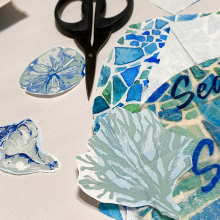 Clear_scraps_shiplap_wood_circle_beach_summer_sand_water_napkin_art_tami_sanders_cut