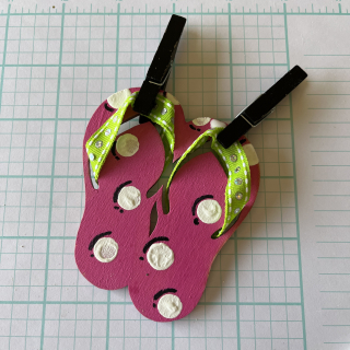 Clear_Scraps_Beach_Ball_Shiplap_Circle1