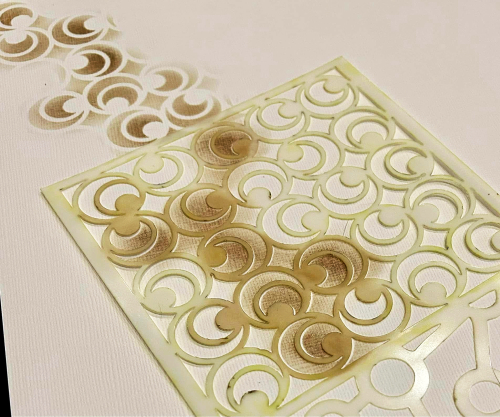 Clear_Scraps_Mini Shaker Bone_Beware of Dog LO_tutorial 1(1)