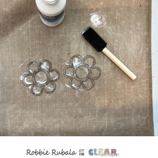 Clear Scraps flower shaker card