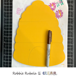 Shiplap Bee Hive home decor idea 2 Shiplap Bee Hive home decor idea 2