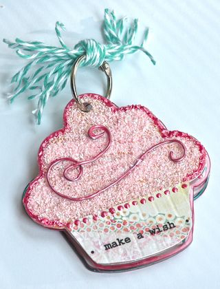 PurpleCows_ClearScraps_CupcakeMiniAlbum_PinkyHobbs4